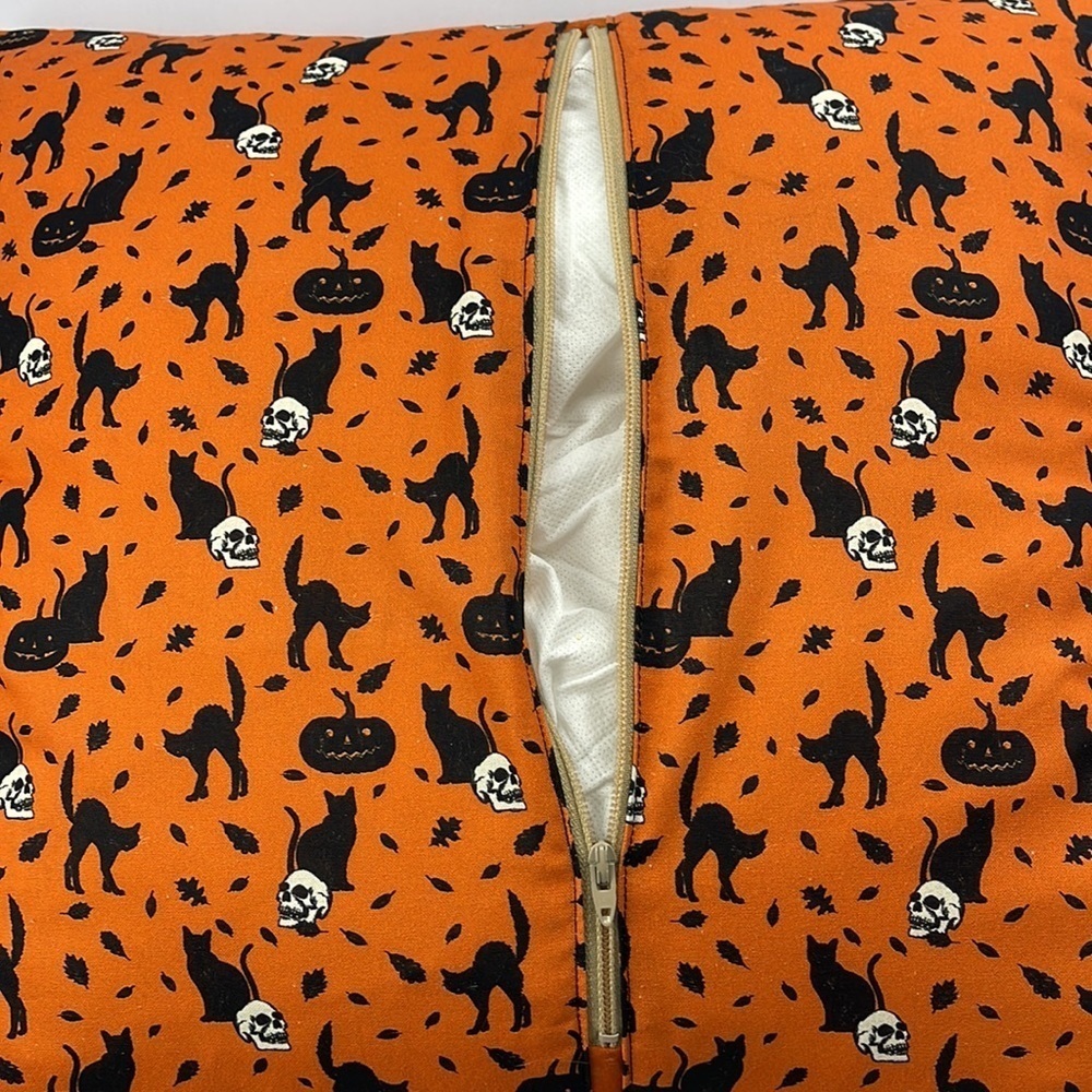 Homemade brand new T-shirt accent pillow. Rock and roll skull Halloween orange - Picture 6 of 8